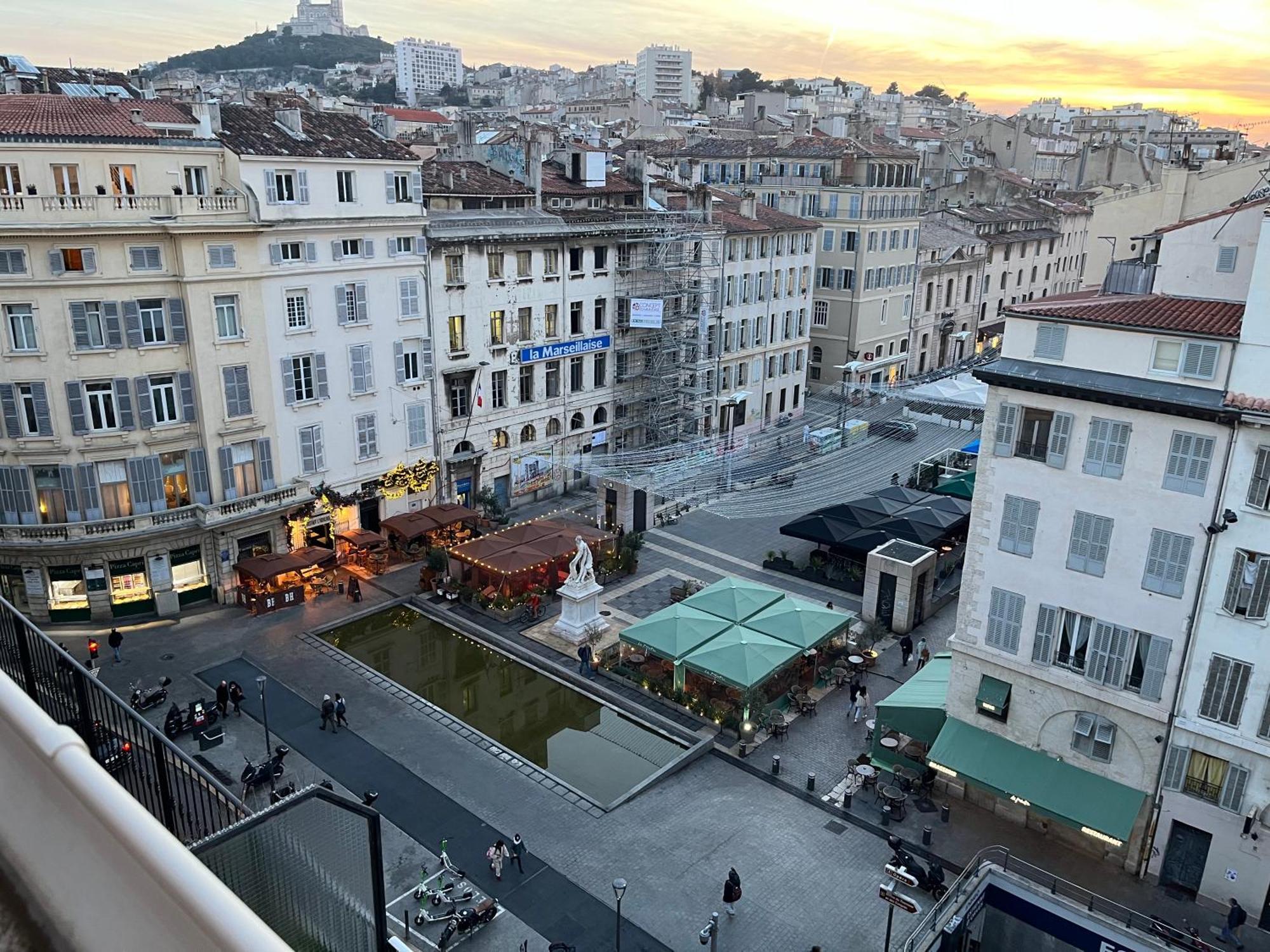 Loft Moderne Vue Vieux Port Terrasse Rooftop Apartment Marseille Bagian luar foto